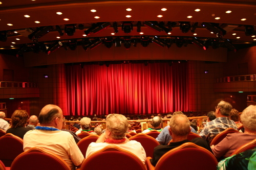 audience-at-a-theatre-1431355.jpg